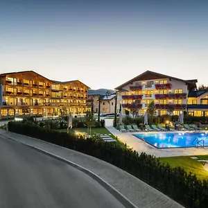 https://hotel-grunauerhof.saalbachhinterglemmhotels.com