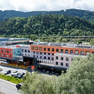 Hwest 3* Hall in Tirol
