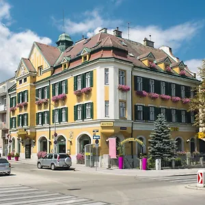 Bergwirt Schoenbrunn Vienna