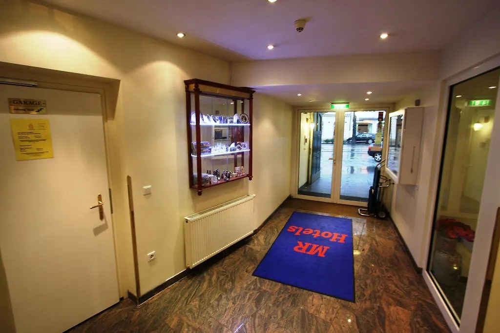 Suite Hotel 900 M Zur Oper Vienna